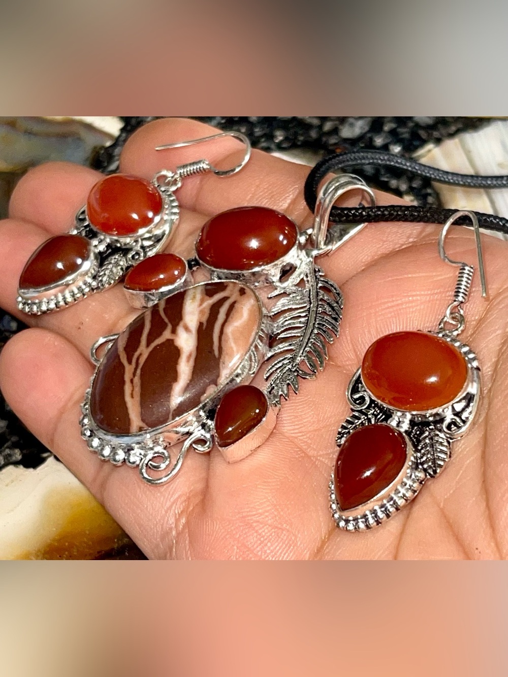 Coco Nova Jasper & Carnelian Quartz Pendant & Earrings